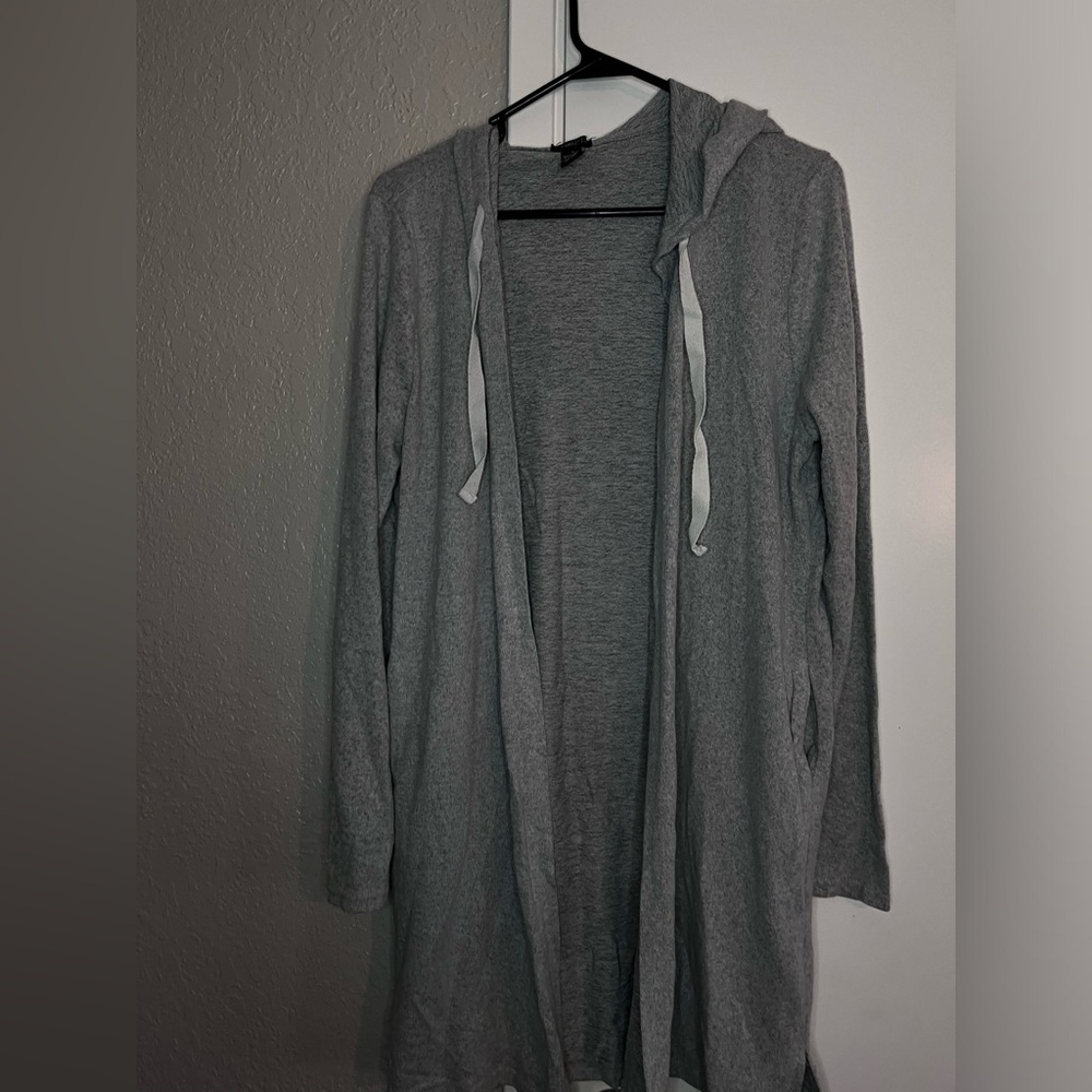 Grey sweater - Picture 3 of 5